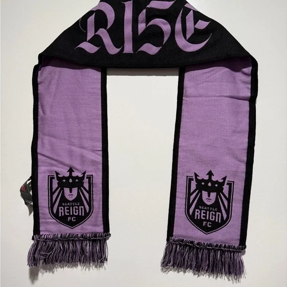 Seattle Reign Rise Scarf - Picture 2 of 5